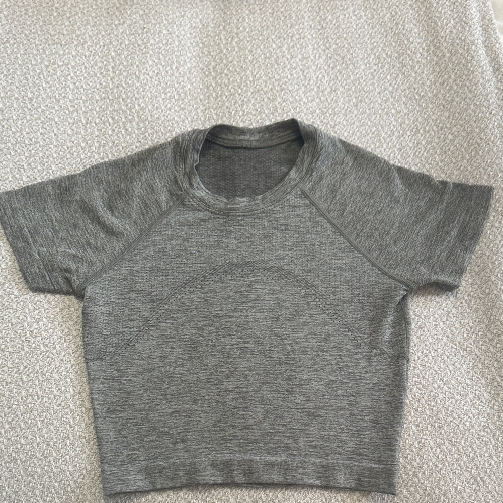 lululemon athletica Gray Crop Top
